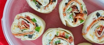 Cheesy Pizza Pinwheels