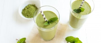 Peach Vanilla Matcha Smoothie