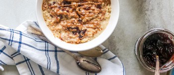 slow cooker peanut butter and jelly oatmeal in a bowl
