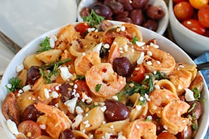 One Pot Mediterranean Shrimp Pasta with Lactose-free Cream Sauce