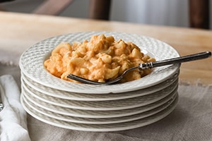 Slow Cooker Macaroni and Cheese