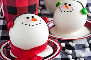 Melting Snowman Hot Chocolate Bombs