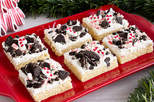 Peppermint Bark Cookies and Cream Bars